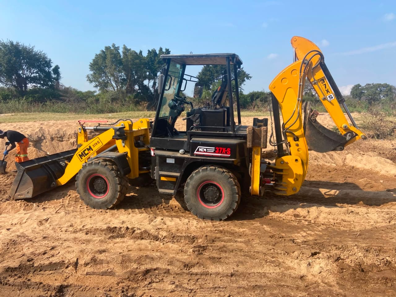 MCM 37X-S Backhoe Loader TLB For Sale South Africa